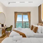 Sky High 2 Bhk- Ain Dubai & Sea View- Marina With Pool