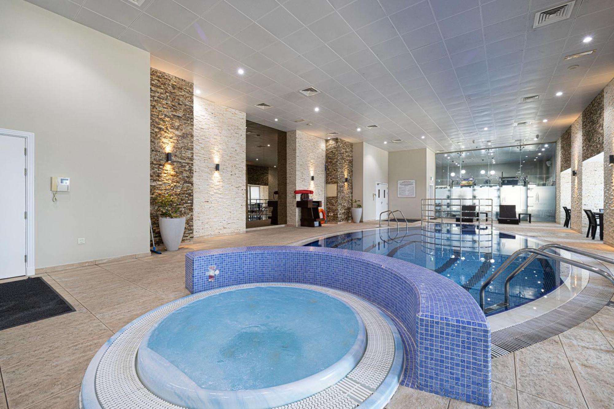 Sky High 2 Bhk- Ain & Sea View- Marina With Pool *