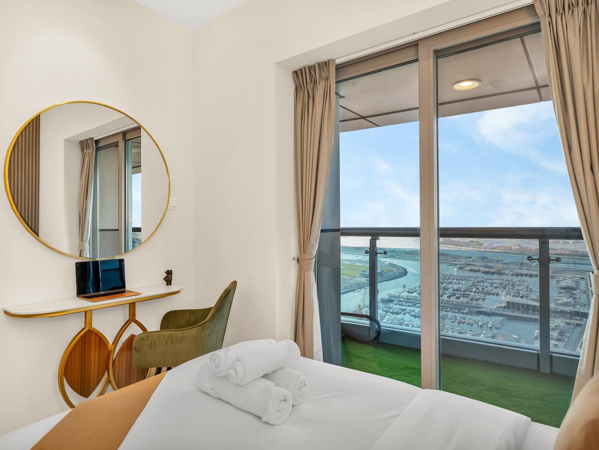 Sky High 2 Bhk- Ain & Sea View- Marina With Pool *